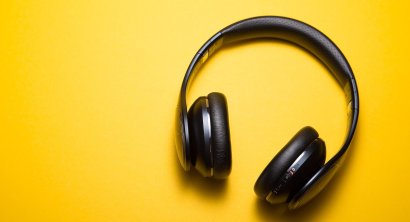 Słuchawki bezprzewodowe z ANC – jakie wybrać?